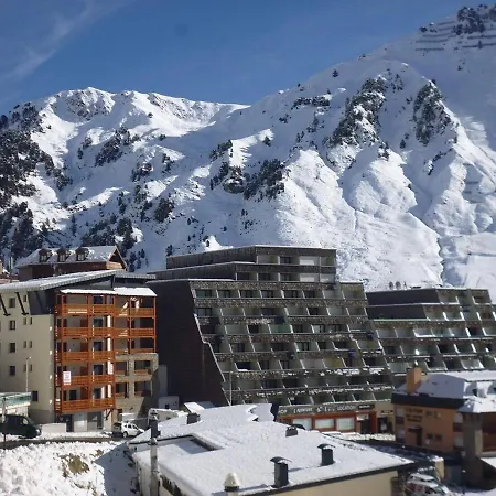 Апартаменты Pour 5 A La Mongie, Pied Des Pistes, Balcon, Lave-linge - Fr-1-404-104 *